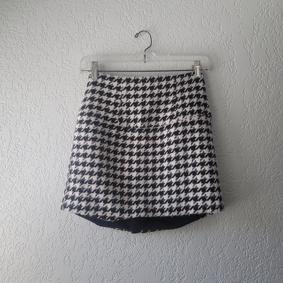 For Love And Lemons Dresses & Skirts - For Love And Lemons Houndstooth Mini Skirt